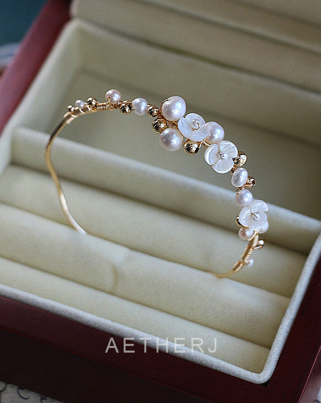 Natural Pearl & Shell Bracelet for Elegance, Calm & Feminine Energy