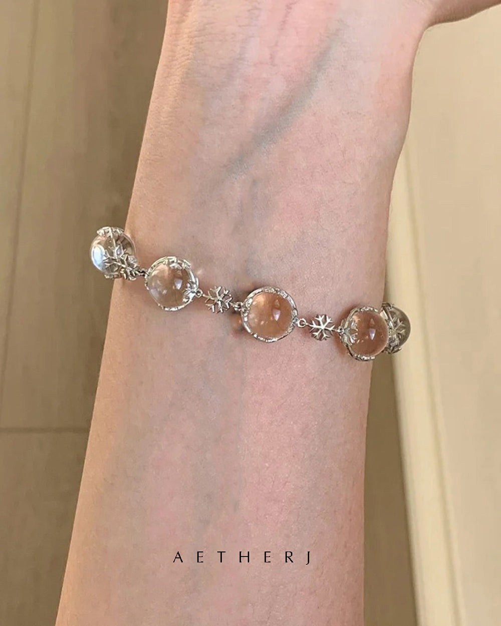 ClearWhiteCrystalBraceletforClarity_Elegance_DailyRadiance_Aetherj1