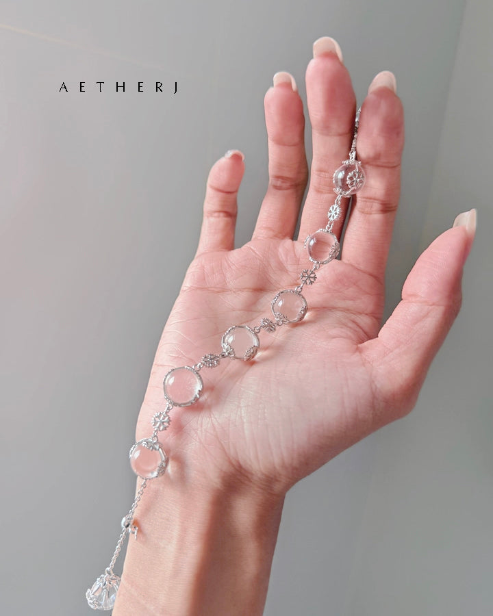 ClearWhiteCrystalBraceletforClarity_Elegance_DailyRadiance_Aetherj6