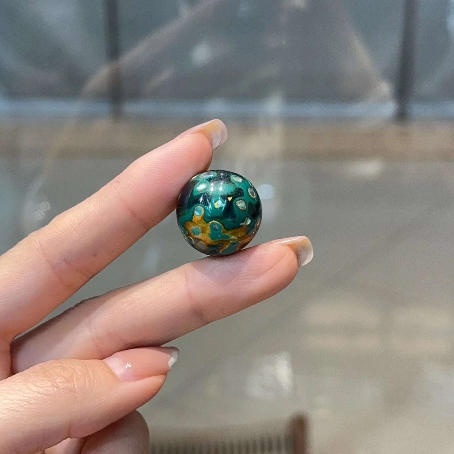 Mother-of-Pearl Lacquer Beads