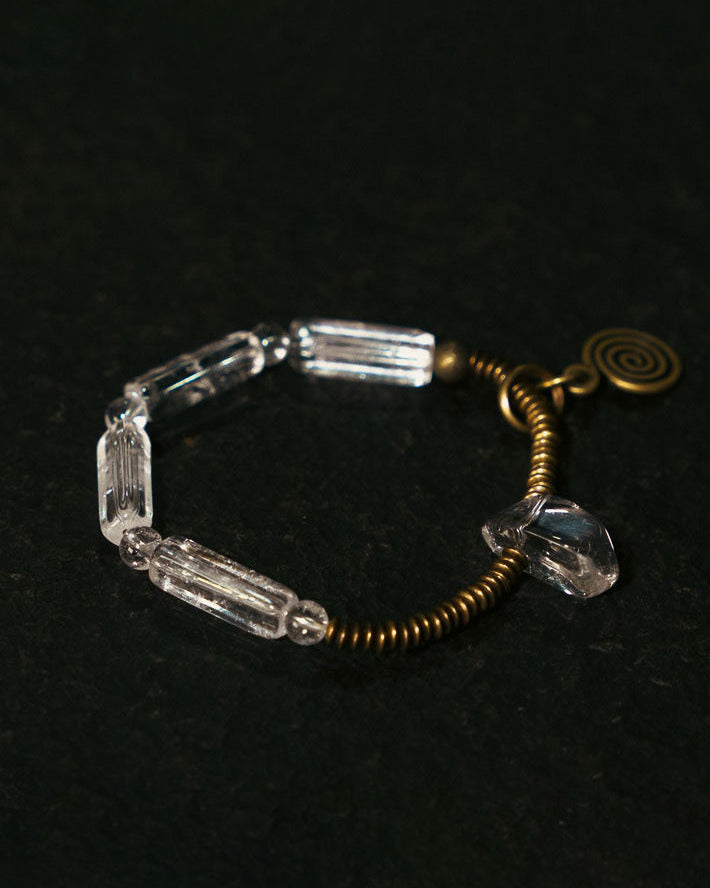 Square Crystal Single-Row Bracelet for Grounding, Style & Personal Energy